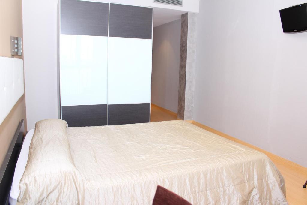Hotel Ciutat D'암포스타 외부 사진