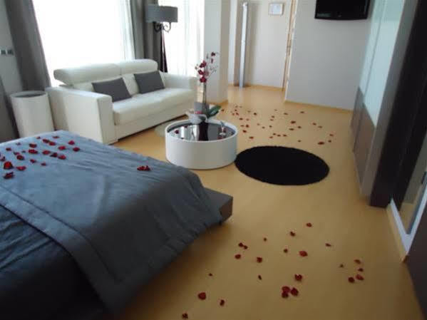 Hotel Ciutat D'암포스타 외부 사진
